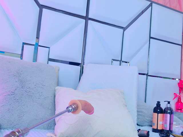 MiaSton live cam on BongaCams