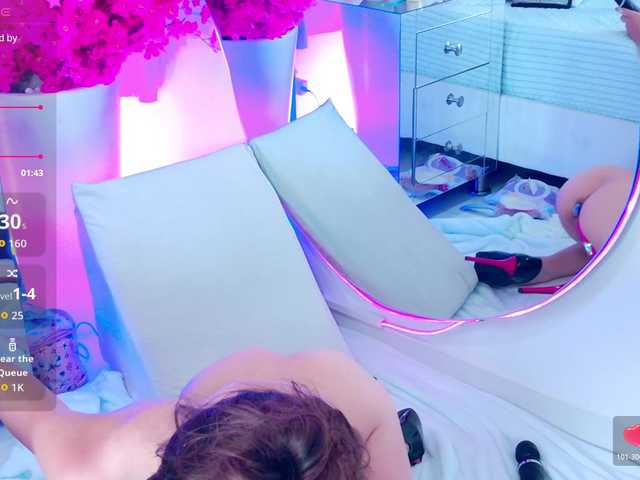 MiaSton live cam on BongaCams