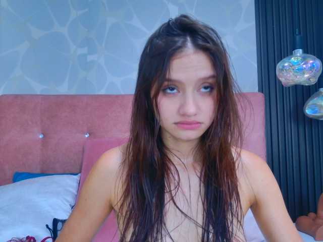 MiaSton live cam on BongaCams