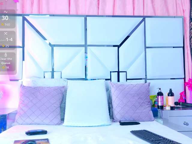 MiaSton live cam on BongaCams