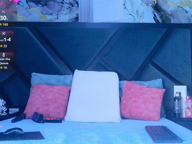MiaSton live cam on BongaCams