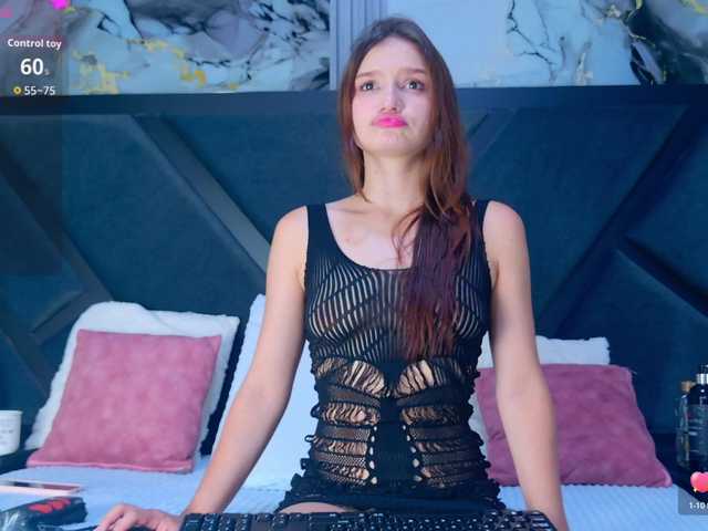 MiaSton live cam on BongaCams