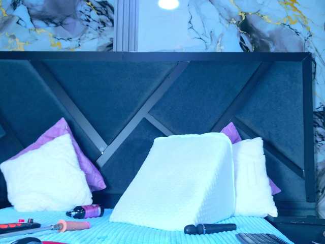 MiaSton live cam on BongaCams