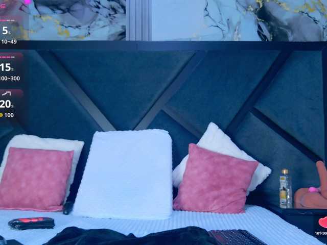 MiaSton live cam on BongaCams
