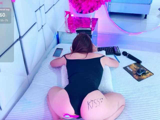 MiaSton live cam on BongaCams