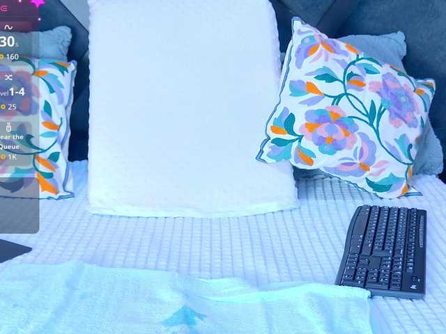 MiaSton live cam on BongaCams