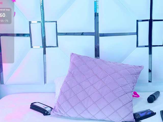 MiaSton live cam on BongaCams