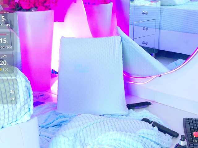 MiaSton live cam on BongaCams