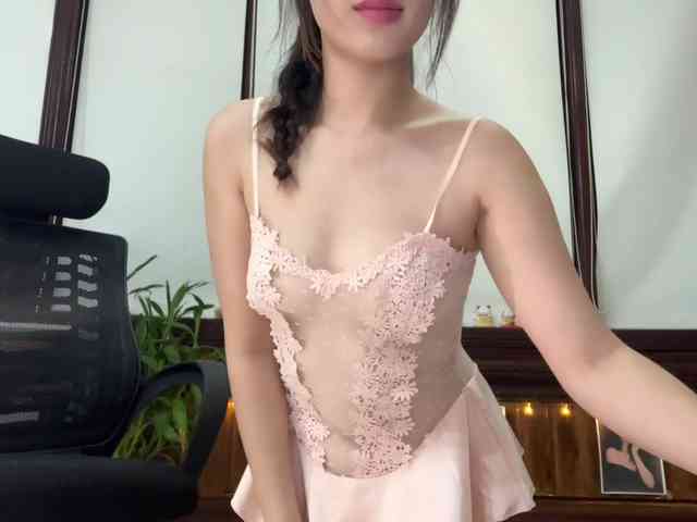 Mica_123 webcam