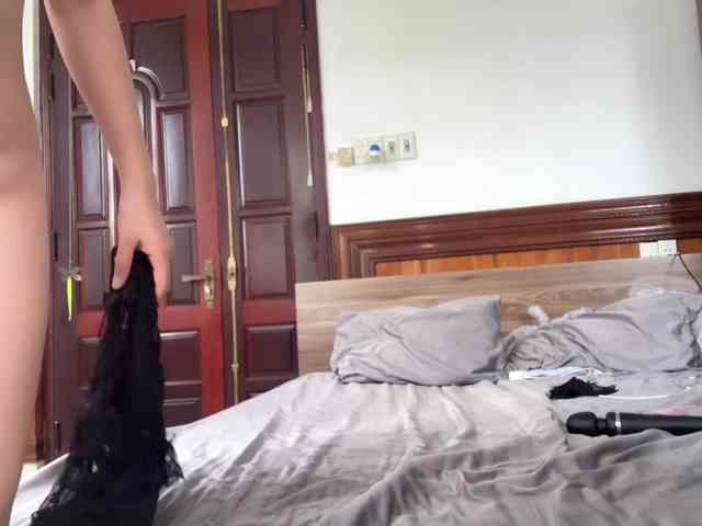 Mica_123 webcam