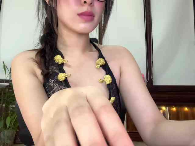 Mica_123 webcam