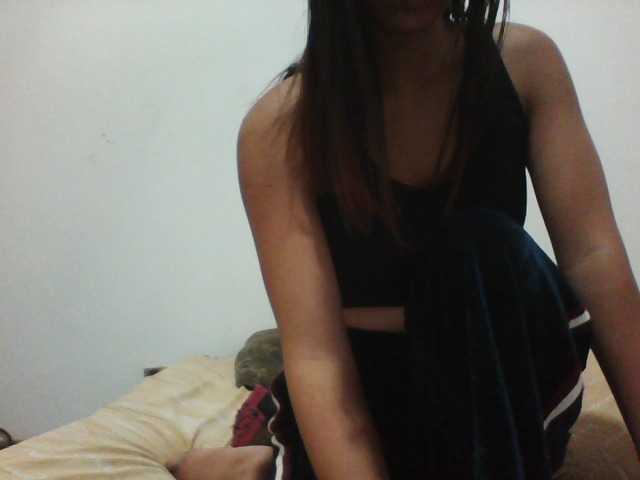 PrettyLie live cam on BongaCams