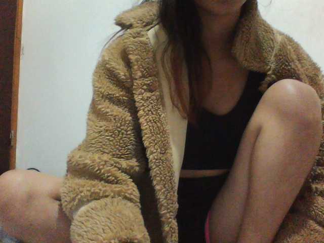 PrettyLie live cam on BongaCams
