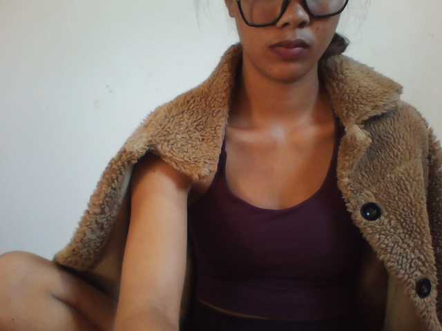 PrettyLie live cam on BongaCams