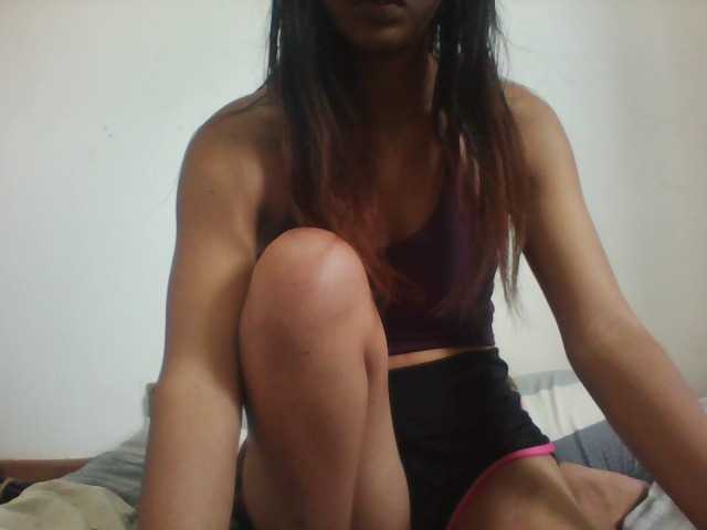 PrettyLie live cam on BongaCams