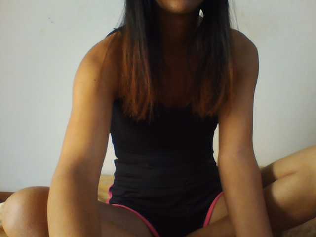 PrettyLie live cam on BongaCams