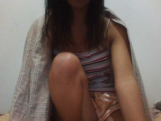 PrettyLie live cam on BongaCams