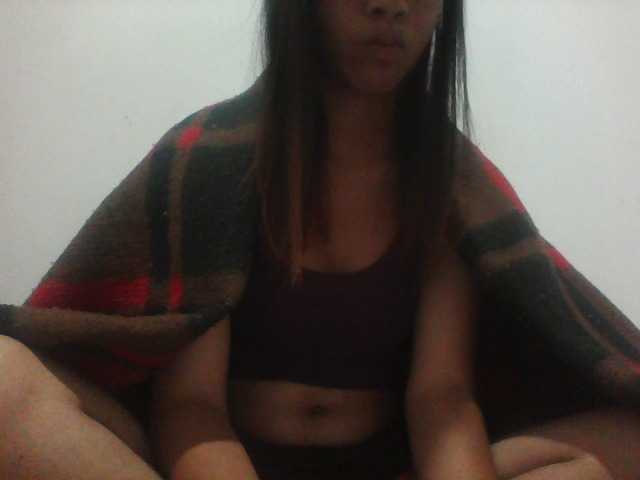 PrettyLie live cam on BongaCams