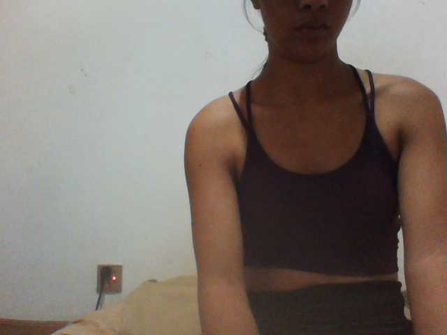 PrettyLie live cam on BongaCams