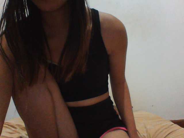 PrettyLie live cam on BongaCams