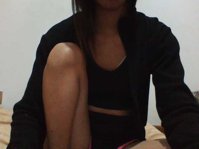 PrettyLie live cam on BongaCams