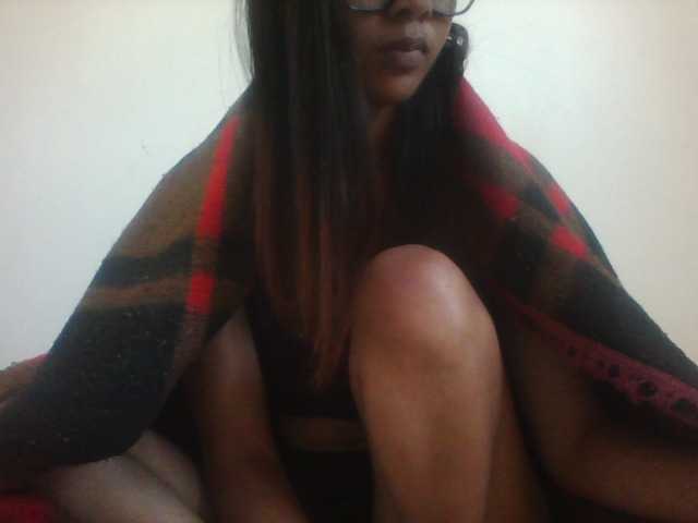 PrettyLie live cam on BongaCams