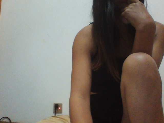 PrettyLie live cam on BongaCams