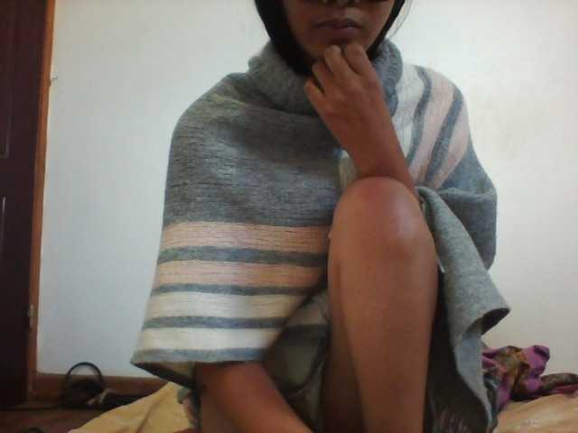 PrettyLie live cam on BongaCams