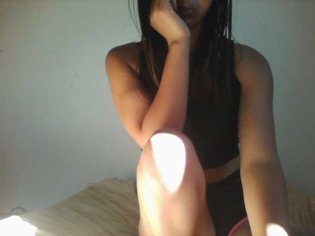 PrettyLie live cam on BongaCams