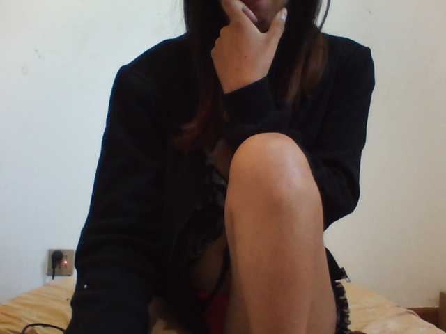 PrettyLie live cam on BongaCams