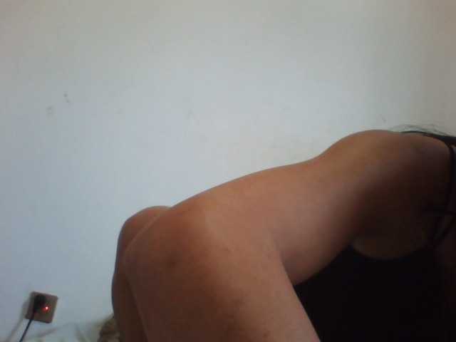 PrettyLie live cam on BongaCams