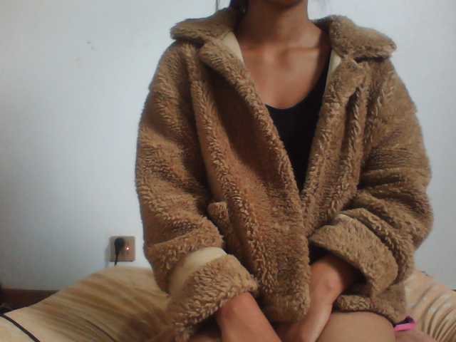 PrettyLie live cam on BongaCams