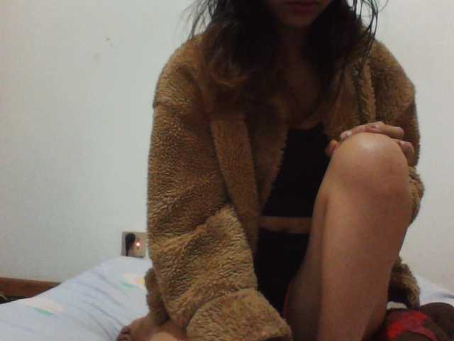 PrettyLie live cam on BongaCams