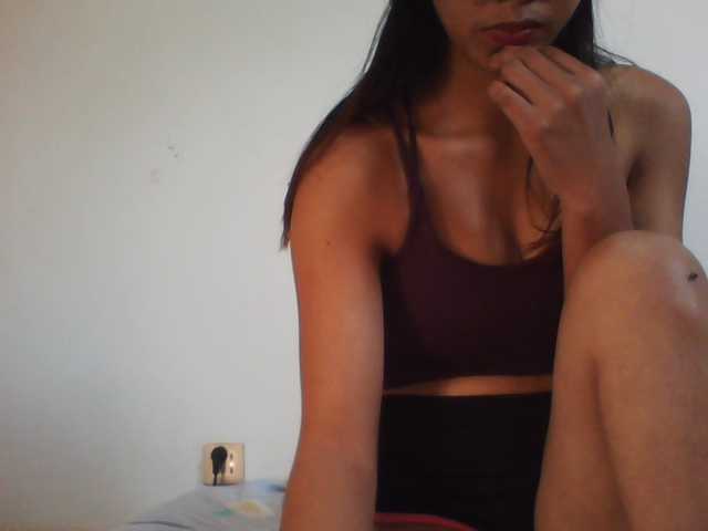 PrettyLie live cam on BongaCams