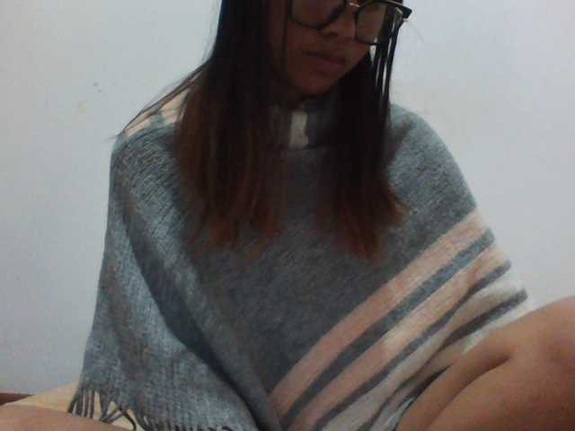 PrettyLie live cam on BongaCams