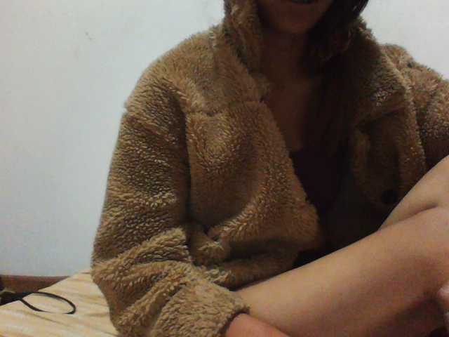 YoungLie69 live cam preview