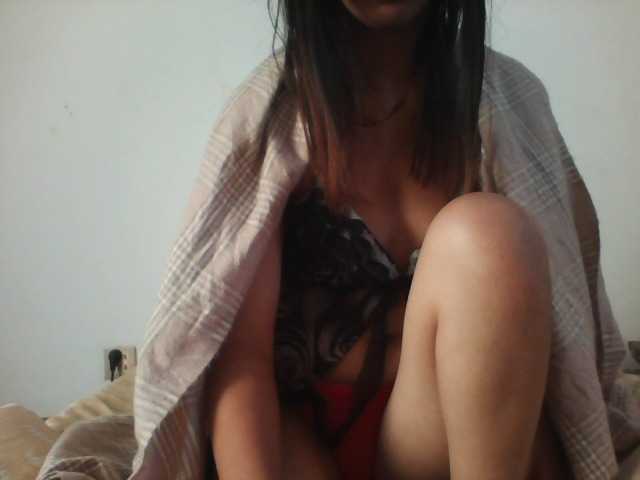 PrettyLie live cam on BongaCams