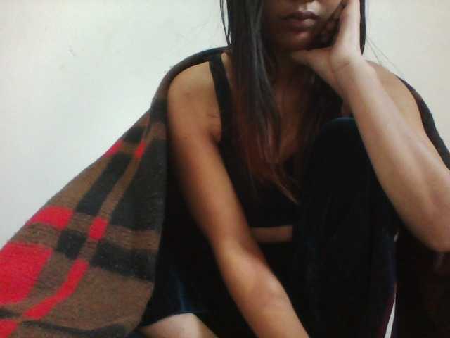 PrettyLie live cam on BongaCams