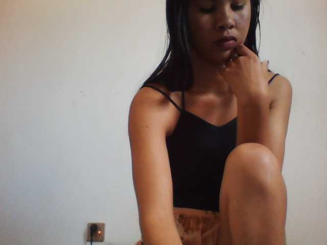 PrettyLie live cam on BongaCams