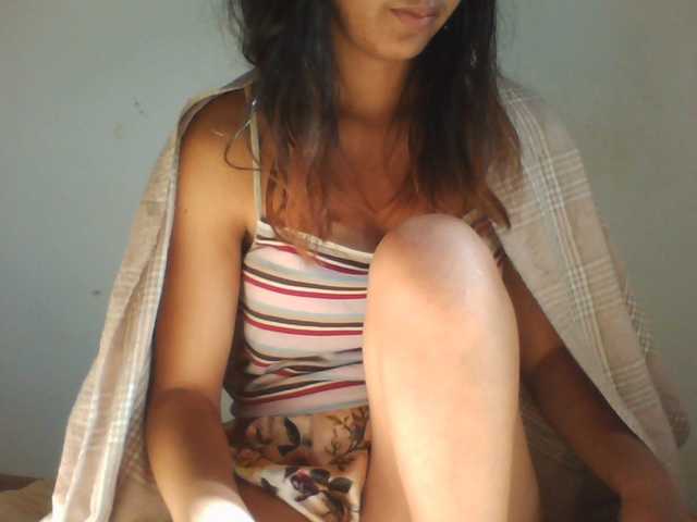 PrettyLie live cam on BongaCams