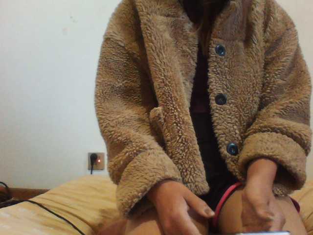 PrettyLie live cam on BongaCams