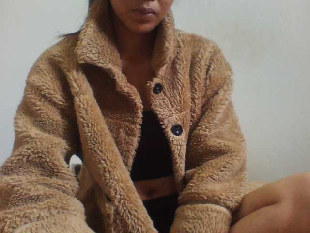 PrettyLie live cam on BongaCams