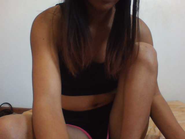 PrettyLie live cam on BongaCams