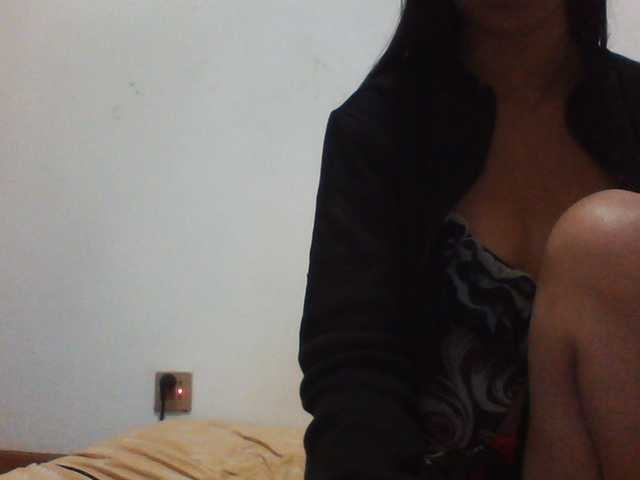 PrettyLie live cam on BongaCams