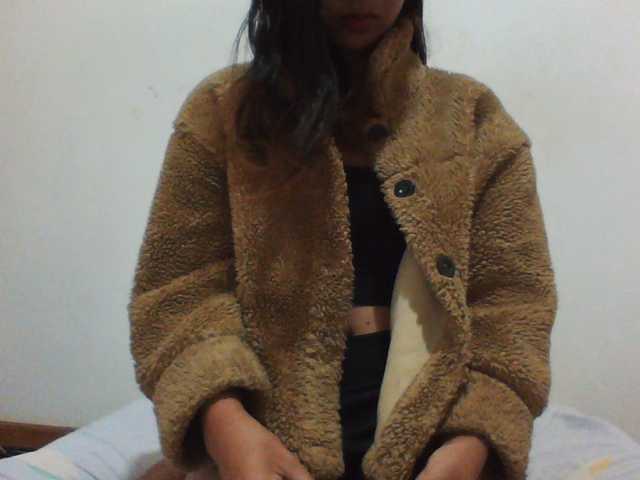 PrettyLie live cam on BongaCams