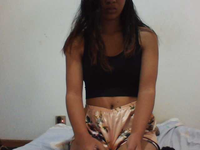 PrettyLie live cam on BongaCams
