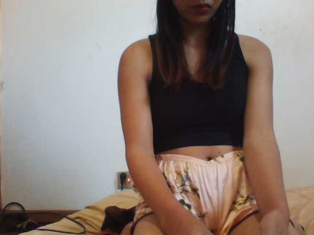 PrettyLie live cam on BongaCams