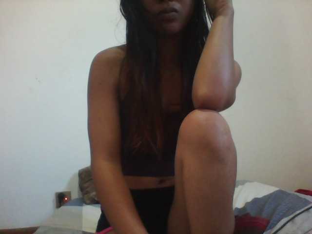 PrettyLie live cam on BongaCams