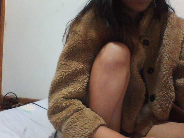 PrettyLie live cam on BongaCams