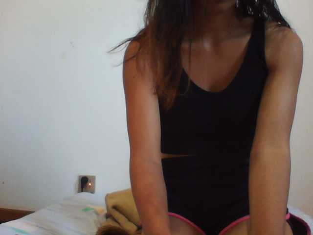 PrettyLie live cam on BongaCams